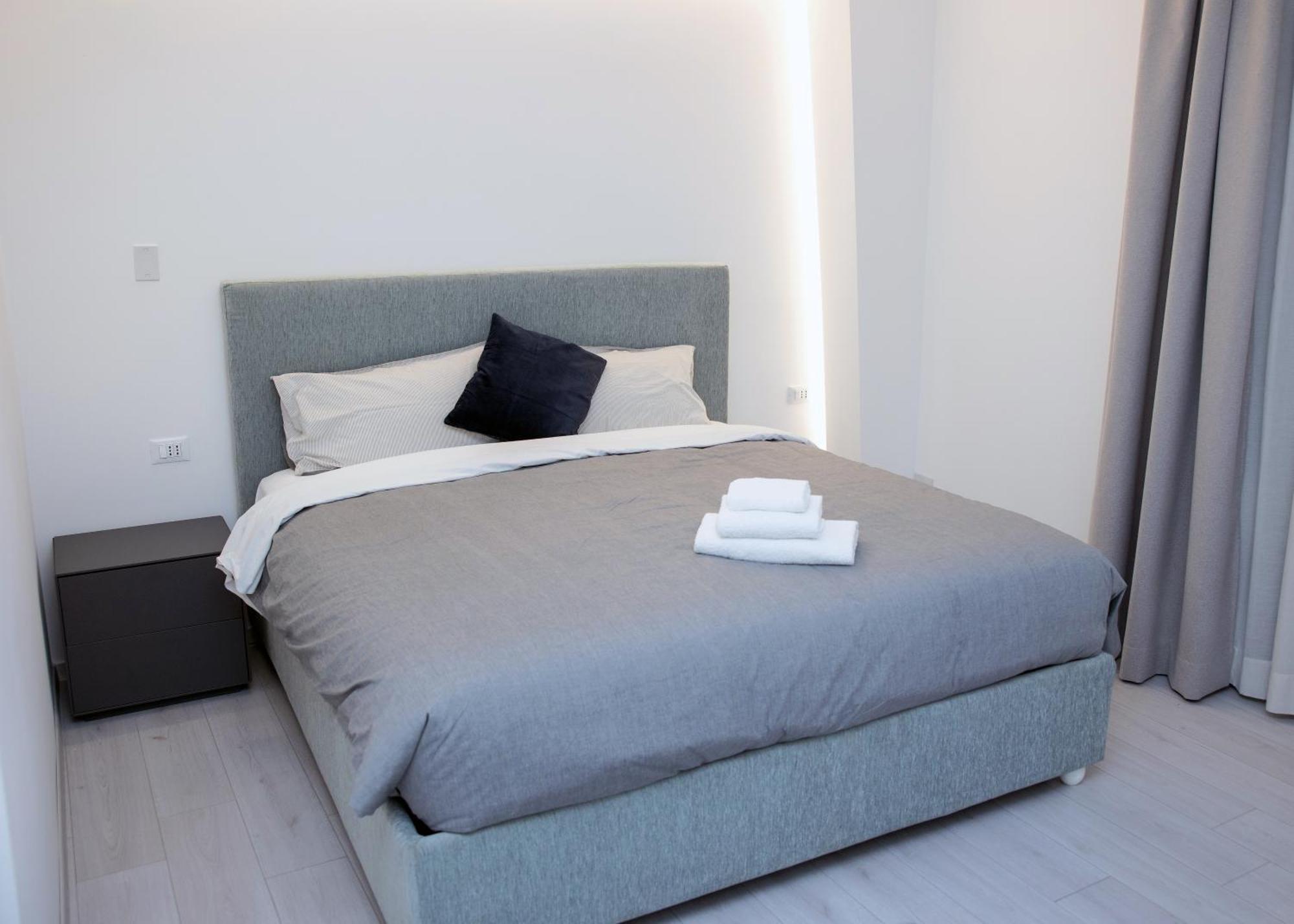 Affittacamere Mani - Camere Con Bagno Privato Gela Dış mekan fotoğraf