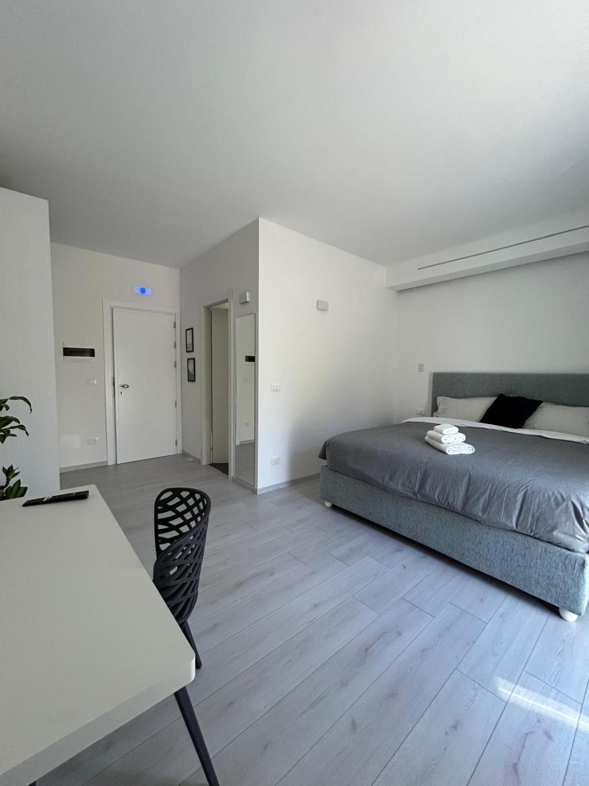 Affittacamere Mani - Camere Con Bagno Privato Gela Dış mekan fotoğraf
