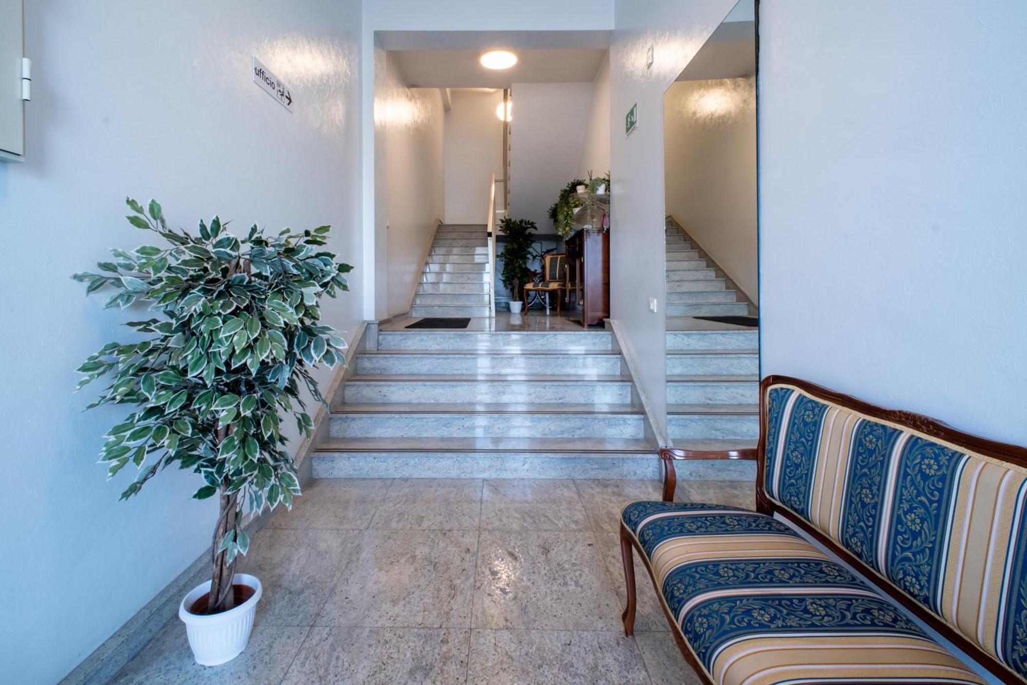 Affittacamere Mani - Camere Con Bagno Privato Gela Dış mekan fotoğraf